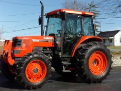 2002 Kubota M9000 Tractor & Cab