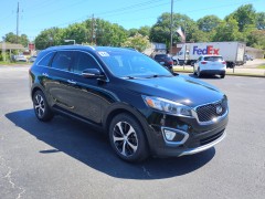 2016 KIA Sorento EX $10,995