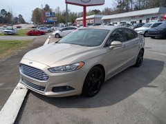 2016 Ford Fusion SE Call for price